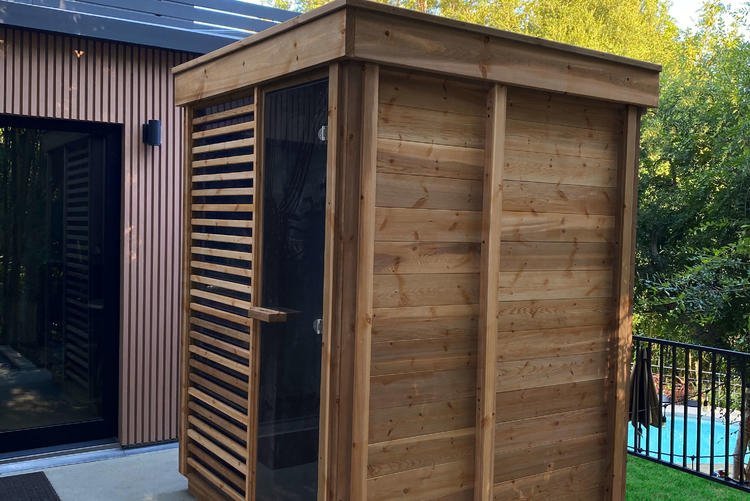 1947_Leisurecraft_Europe_Red_Cedar_Knotty_outdoor_sauna_CU552.330cfa7bae29390c16046519023f6ff4