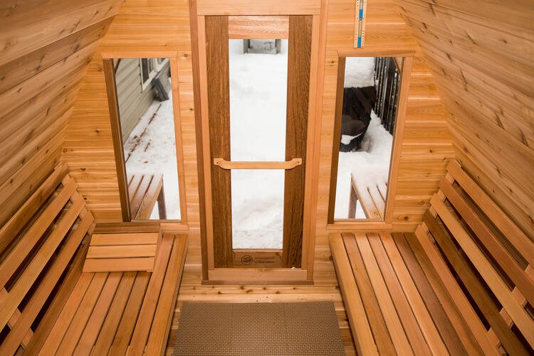 2088_Dundalk_Leisurecraft_europe_POD_sauna_knotty_western_red_cedar_interior.4b7453cb937fc84e7de778d52a3152ad