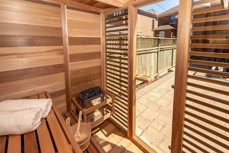 39_Leisurecraft_Europe_Dundalk_pure_cube_outdoor_sauna_panoramic_view.9b65a9d094390a78b0c551ac5d55dfbe