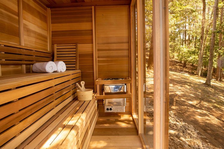 771_Pure_Cube_red_cedar_outdoor_sauna_leisurecraft_europe_electric_heater.e4741f88b959643c21ca6a3b1585dfd2