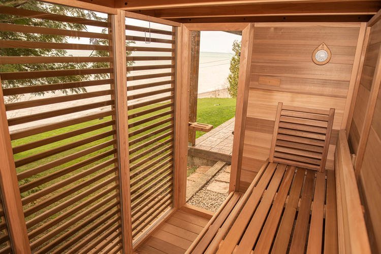 774_Pure_Cube_red_cedar_outdoor_sauna_leisurecraft_europe_private_panels.e4741f88b959643c21ca6a3b1585dfd2