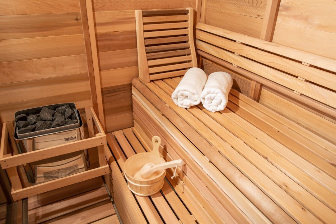 107_Pure_cube_collection_215cm_leisurecraft_europe_canadian_cedar_indoor_sauna