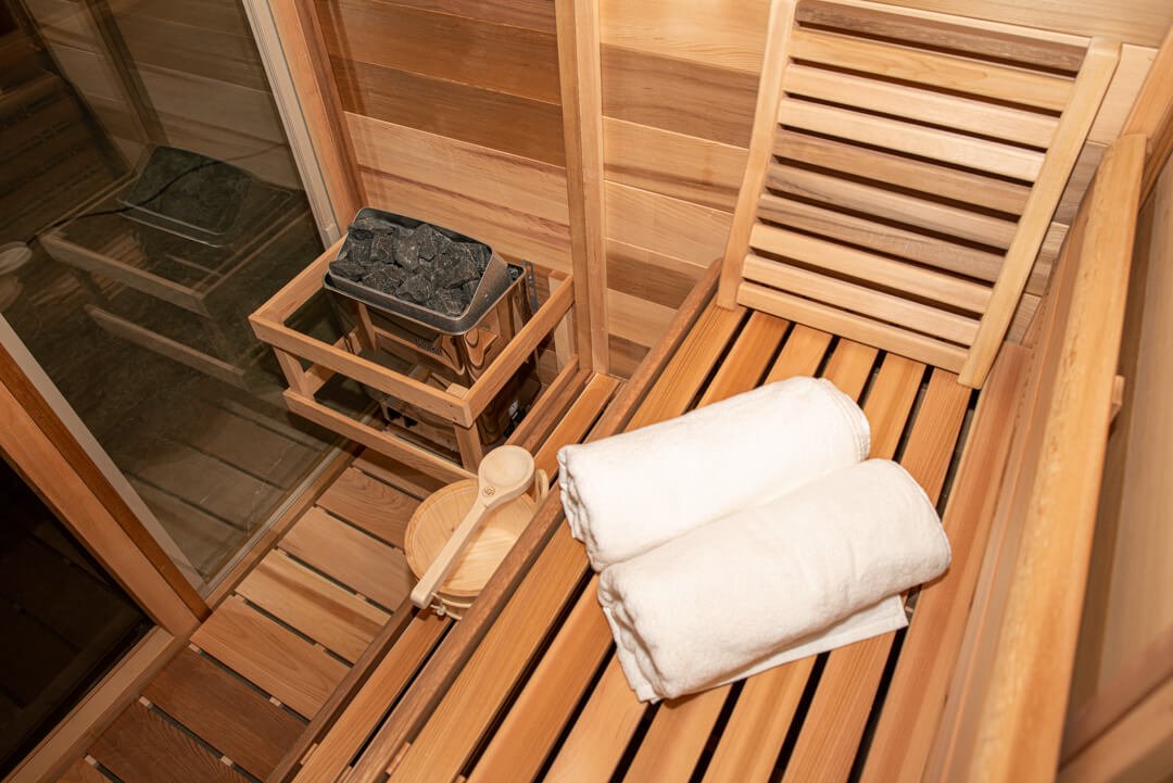 91_Pure_cube_collection_leisurecraft_europe_canadian_cedar_sauna